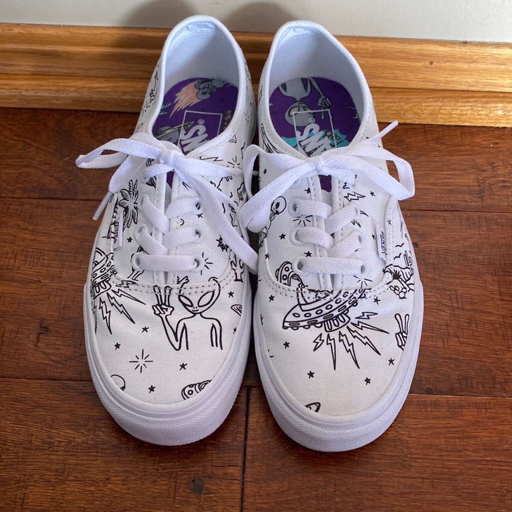 U-paint Vans Sz 6.5 Aliens